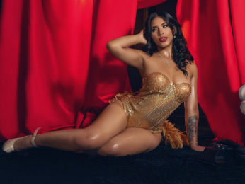 LeylaMonet webcam model stream image