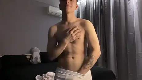 MaxWoolf webcam model stream image