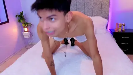 sky_jules webcam stripchat model stream image