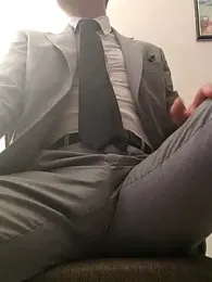 TurkishDelightinaSuit webcam model stream image