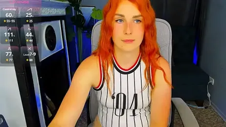 YrKiraXO webcam model stream image
