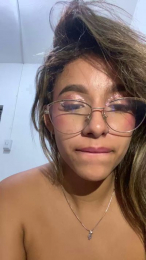 Liahot69 webcam cam4 model stream image