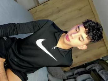 andrew_twink18 webcam model stream image