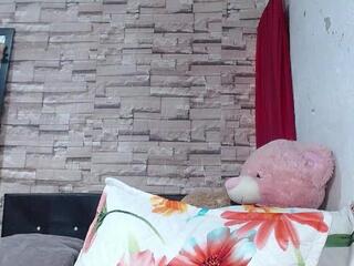 Mia Sain webcam model stream image
