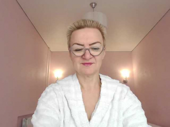 TheCryptoQueen webcam model stream image
