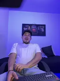 williamsmiiths16 webcam stripchat model stream image