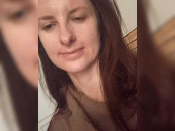 Erine9900 webcam model stream image