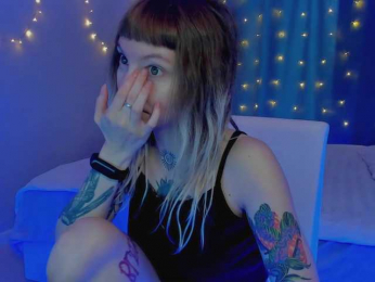 BeyondTheUsual webcam model stream image