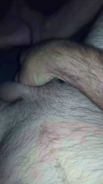 Aple82 webcam model stream image
