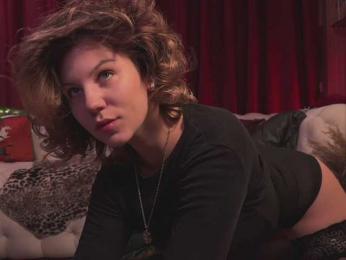 queen-of-tease webcam model stream image