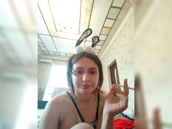 Ilyshavika2231 webcam model stream image