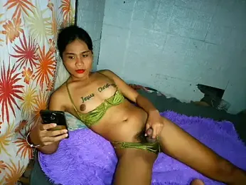 Yourfantasyisme webcam model stream image