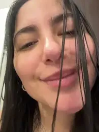 sukhakunis1 webcam stripchat model stream image