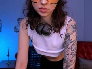 melany-beauty webcam model stream image