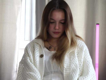 norakisses webcam bongacams model stream image