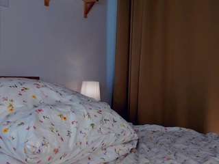 darinaweis webcam model stream image