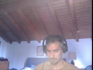 Maxwell Grant webcam model stream image