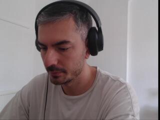 Maxwell Grant webcam model stream image
