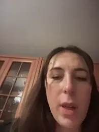 MommmyYummy webcam model stream image