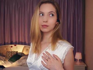 Peace Heckler webcam model stream image