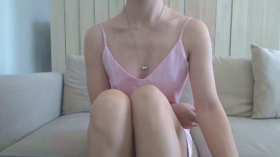 ShySchoolGrl webcam model stream image