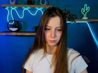 esme-moore webcam model stream image