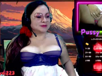 leidycrstnch21 webcam chaturbate model stream image