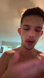 Kratos279 webcam model stream image