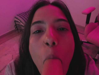 mishelKrave webcam model stream image