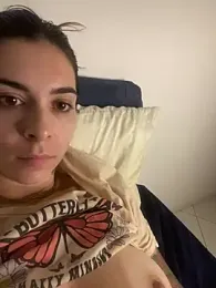 fer-nanda webcam model stream image