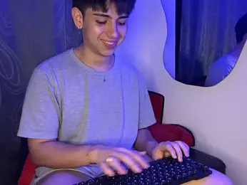 Maximo_Miller webcam model stream image