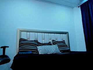 Logan Jackson webcam model stream image