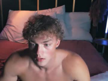 chase_muscular webcam model stream image