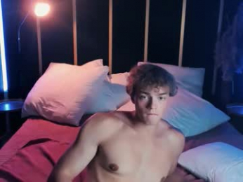 chase_muscular webcam model stream image