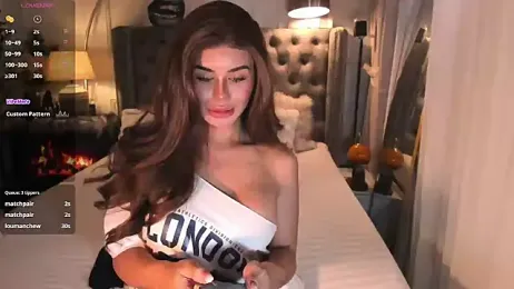 ParisianDoll webcam model stream image