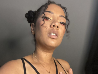 BlackwoodNani webcam model stream image