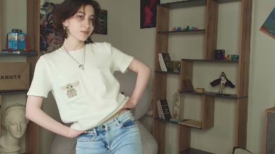 OdetteEarney webcam model stream image