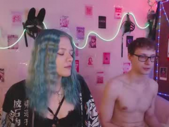your_horny_friends webcam model stream image