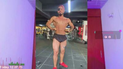 piratafitness webcam model stream image