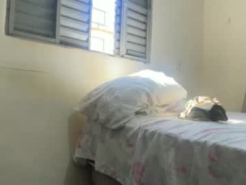 dinhoo14 webcam chaturbate model stream image