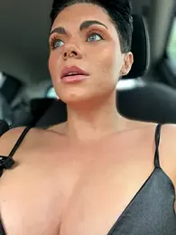 LukeLouHarvey webcam model stream image