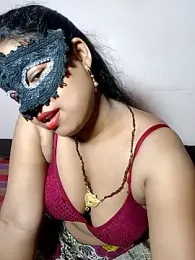 Soniya_G webcam model stream image