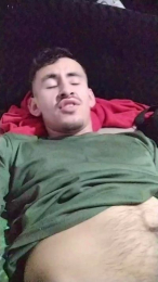 Deyvid320243 webcam model stream image