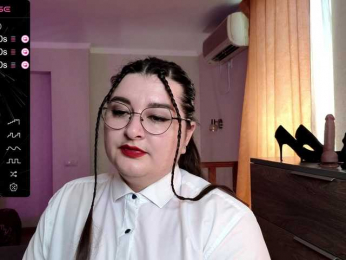KiraFire webcam model stream image