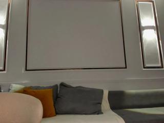 Shu webcam model stream image