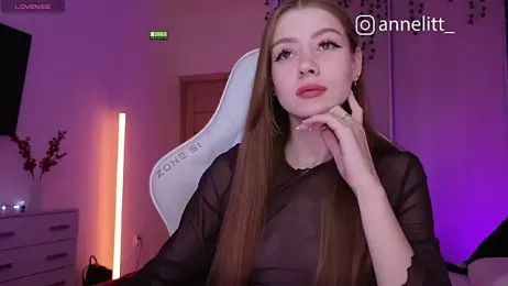 Annelitt webcam model stream image