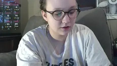 TurtleLady420 webcam model stream image