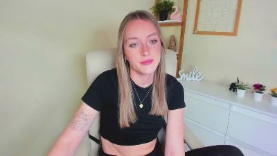 EvelynBlond webcam model stream image