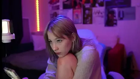 Traharaa webcam model stream image