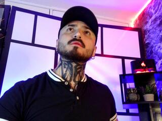 Chris Kochs webcam model stream image